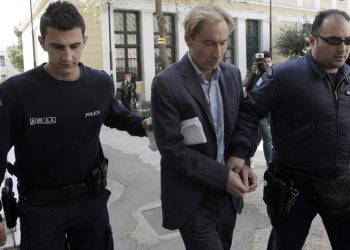 Εξοπλιστικά, υποβρύχια και SIEMENS βαρύνουν τον Ελβετό τραπεζίτη