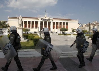 Για 17η μέρα συνεχίζεται η κατάληψη στην πρυτανεία του ΕΚΠΑ