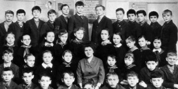 Σπάνιο φωτογραφικό υλικό από την παιδική ηλικία του Πούτιν