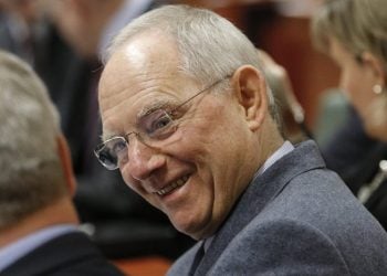 Έπαινοι Σόιμπλε σε Τσίπρα για τη Συμφωνία των Πρεσπών