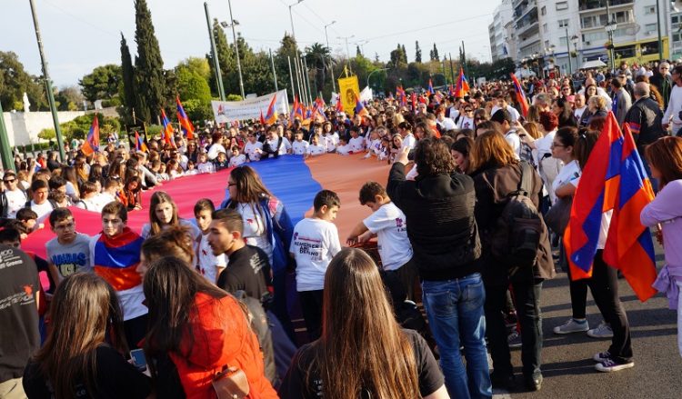 Η Παμποντιακή Ομοσπονδία για την 28η Οκτωβρίου: Να συνεχίσουμε τον δίκαιο αγώνα
