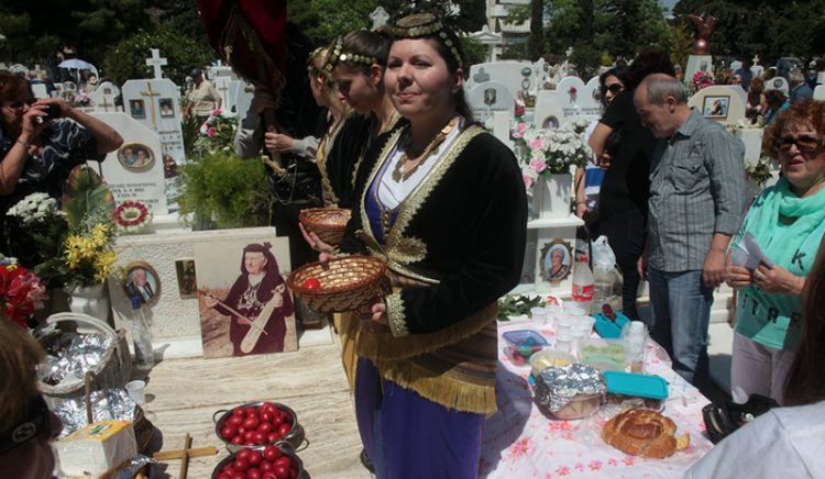 Το ποντιακό ταφικό έθιμο της Κυριακής του Θωμά