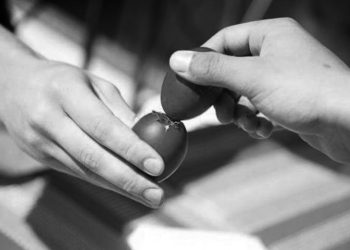 Το τσούγκρισμα των αυγών στον Πόντο και οι ραδιουργίες των Ποντίων