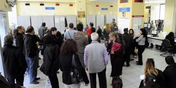 Πάνω από 120.000 οι αιτήσεις για το πρόγραμμα αντιμετώπισης της ανθρωπιστικής κρίσης