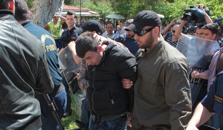 Η κυνική απολογία του πατέρα της Άννυς Μπορίσοβα