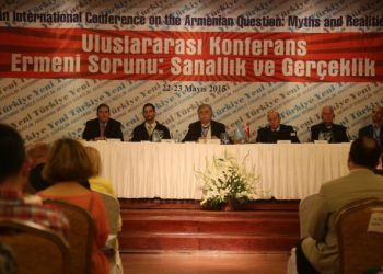 Αρνητές των γενοκτονιών, καλεσμένοι των Τούρκων παραληρούν