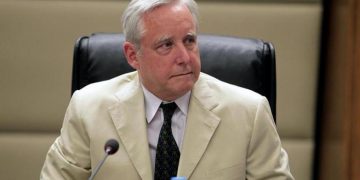 США поменяют посла в Афинах