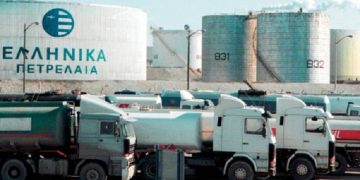 ΕΛΠΕ: Κλήθηκαν σε απολογία 9 στελέχη για το τραγικό δυστύχημα