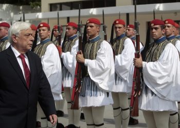 Παυλόπουλος: Ένας λαός παρακμάζει μόνον όταν ξεχνάει την ιστορία του