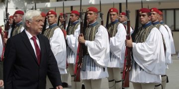 Παυλόπουλος: Ένας λαός παρακμάζει μόνον όταν ξεχνάει την ιστορία του