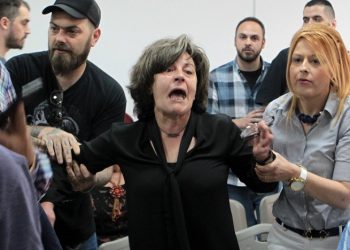 Ο Βαρουφάκης προτείνει τη Μάγδα Φύσσα για Πρόεδρο της Δημοκρατίας