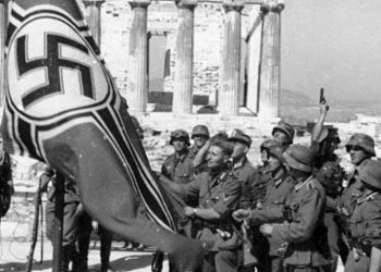 Президент ФРГ Йоахим Гаук предложил открыто обсудить вопрос о компенсациях Греции