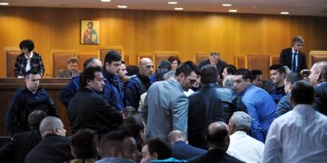Υπό δρακόντεια μέτρα συνεχίζεται η δίκη της Χρυσής Αυγής στον Κορυδαλλό