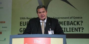 Греция открыта для диалога и с Востоком, и с Западом