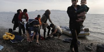 Ευρωπαϊκά κονδύλια για το μεταναστευτικό ζητά από Αβραμόπουλο η Ελλάδα