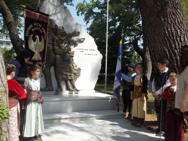 Η Νάουσα τίμησε τη Γενοκτονία των Ποντίων (βίντεο)