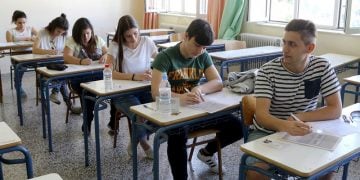 Πανελλήνιες 2015: Τα θέματα στα Αρχαία και τα Μαθηματικά Κατεύθυνσης