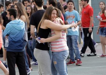 Πανελλήνιες 2015: Κάποιοι, λίγοι, αρίστευσαν παρά τις κακές επιδόσεις