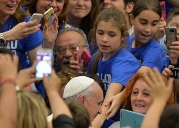 Ο Πάπας Φραγκίσκος υποδέχτηκε 6.000 οπαδούς της Λάτσιο