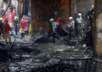 Δεκάδες νεκροί από πυρκαγιά σε εργοστάσιο στις Φιλιππίνες