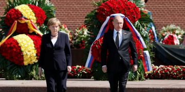 Συνάντηση Πούτιν-Μέρκελ στη Μόσχα για Λιβύη και Ιράν