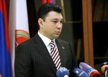 Ποιος είναι ο κεντρικός ομιλητής στην εκδήλωση για τη Γενοκτονία στο Σύνταγμα