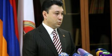 Ποιος είναι ο κεντρικός ομιλητής στην εκδήλωση για τη Γενοκτονία στο Σύνταγμα