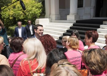 Το ευχαριστώ του Τσίπρα στις καθαρίστριες