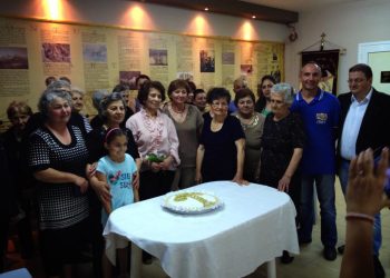 Σε χριστουγεννιάτικο κλίμα μπήκε η Εύξεινος Λέσχη Χαρίεσσας (φωτο)