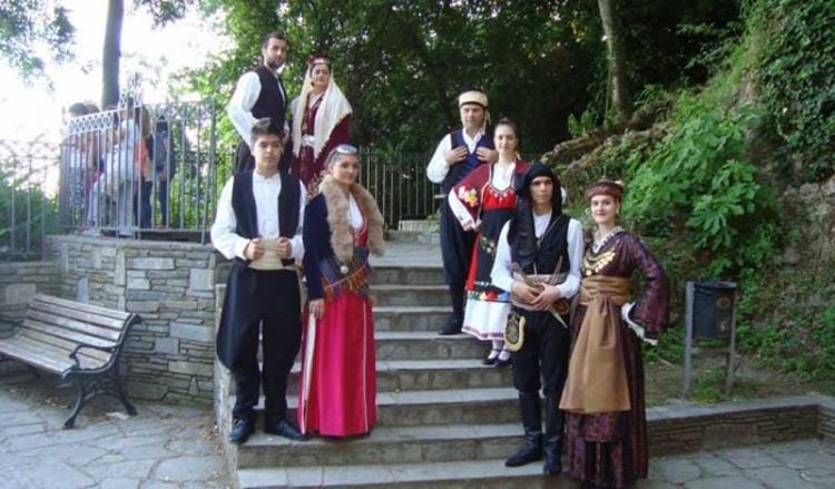 6ο Αντάμωμα Ελληνικών Παραδόσεων στην Έδεσσα «Ο χορός είναι ζωή» - Cover Image