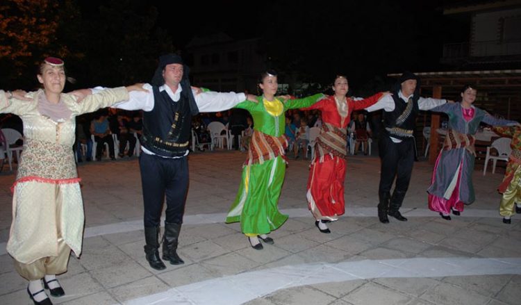 Το πανηγύρι της Παναγίας Σουμελά στα «Ορέστεια 2015» (βίντεο)