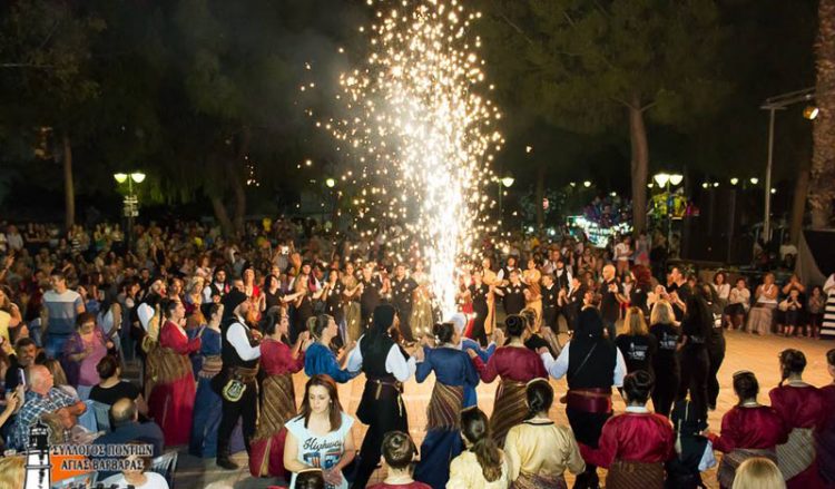 Το ποντιακό πανηγύρι του «Φάρου» Αγίας Βαρβάρας μέσα από καταπληκτικές φωτογραφίες