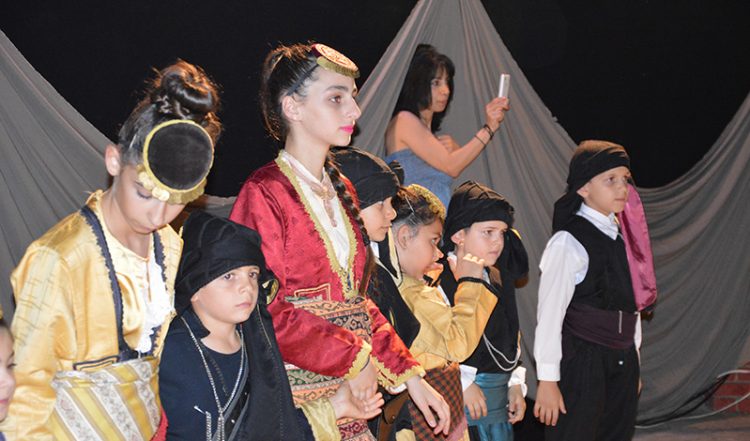 Ποντιακό ξεφάντωμα στο ετήσιο πανηγύρι του «Φάρου» Αγ. Βαρβάρας (φωτο, βίντεο)