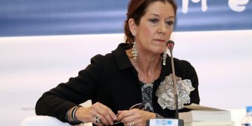 Βικτόρια Χίσλοπ: Πολιτογραφήθηκε Ελληνίδα η διάσημη συγγραφέας