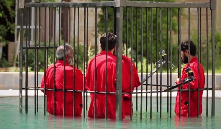 Φρικιαστικές εκτελέσεις από τζιχαντιστές με κλουβί, ρουκέτα, εκρηκτικά