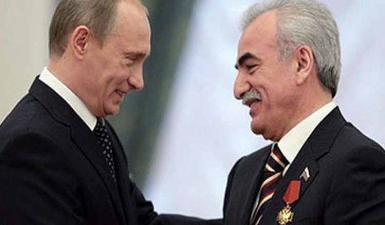 Владимир Путин поздравил Ивана Саввиди с Днем России