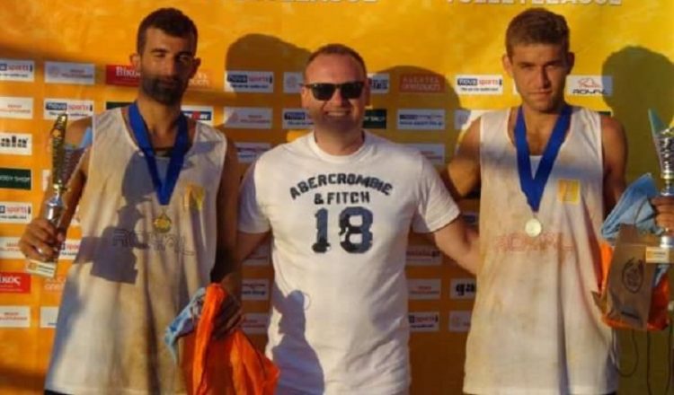Δύσκολο αγώνα δίνουν οι αθλητές Καββαδάς και Αλεξιάδης