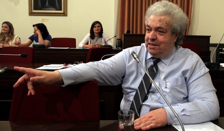 Διεκόπη η κατάθεση Κοντοπυράκη στην Εξεταστική για το Μνημόνιο