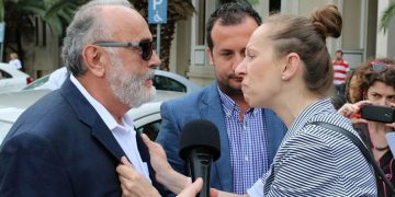 Το συγκλονιστικό ευχαριστώ μιας μάνας στον Κουρουμπλή (φωτο-βίντεο)