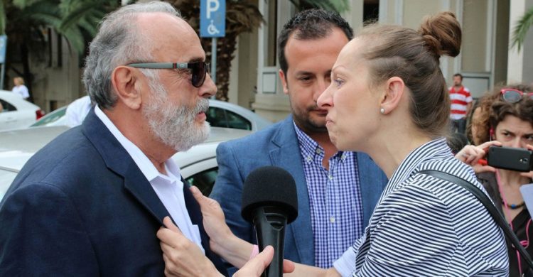 Το συγκλονιστικό ευχαριστώ μιας μάνας στον Κουρουμπλή (φωτο-βίντεο)
