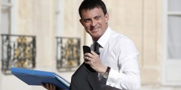 Έξαλλοι οι Γάλλοι με τον Βαλς που πήγε στον τελικό του Τσάμπιονς Λιγκ με το πρωθυπουργικό αεροσκάφος