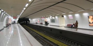Στάση εργασίας στο Μετρό το πρωί της Παρασκευής