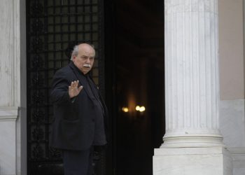 Ο Βούτσης δεν απέκλεισε το ενδεχόμενο βουλευτικών εκλογών τον Μάιο