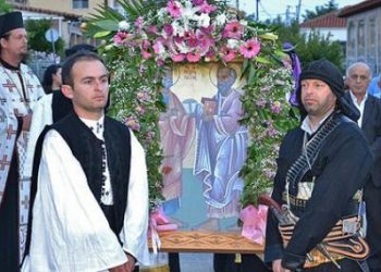 Понтийцы в Крестном ходе в день Святых Апостолов Петра и Павла