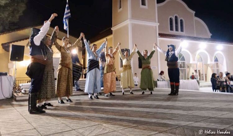 Οι Πόντιοι πρωταγωνίστησαν και στην 1η Γιορτή Παραδοσιακής Πίτας στη Λαμία (φωτο)
