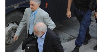 Την ενοχή Σμπώκου και Κάντα ζητά η εισαγγελέας για τα εξοπλιστικά