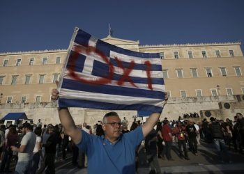Μεγάλες συγκεντρώσεις υπέρ του «Όχι» στο δημοψήφισμα (φωτο)