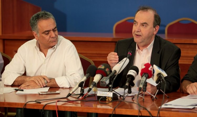 Σκουπίζει όλα τα διαθέσιμα η κυβέρνηση για να πληρώσει συντάξεις