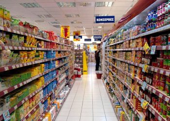 Παράταση λειτουργίας των σουπερμάρκετ για σήμερα 4