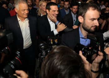 Ο Τσίπρας από την ΕΡΤ έστειλε μηνύματα